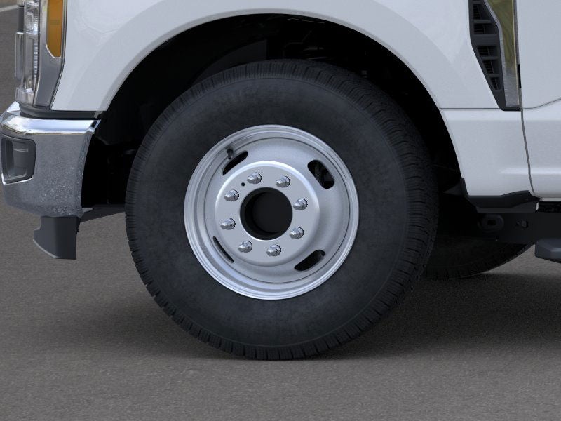 2026 Ford Chassis Cab F-350® XLT