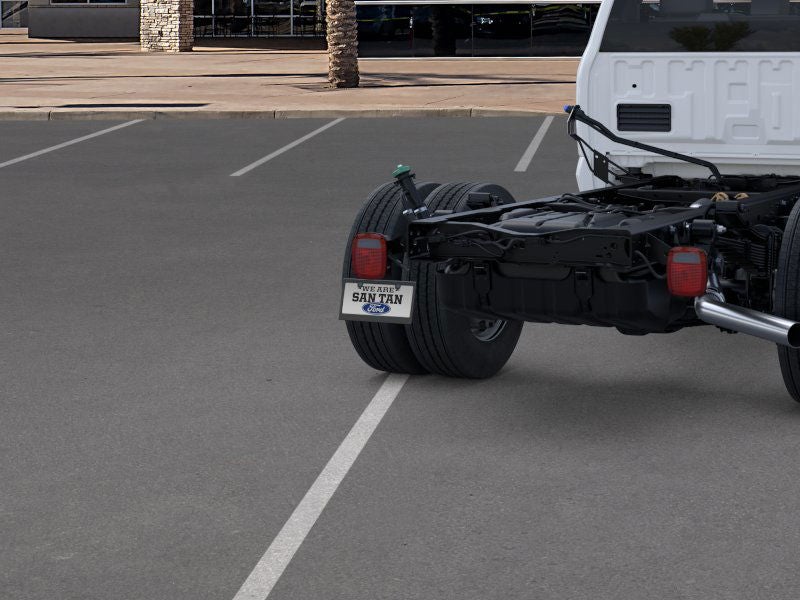 2025 Ford Chassis Cab F-600® XL