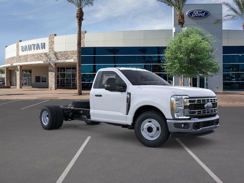 2025 Ford Chassis Cab F-350® XL