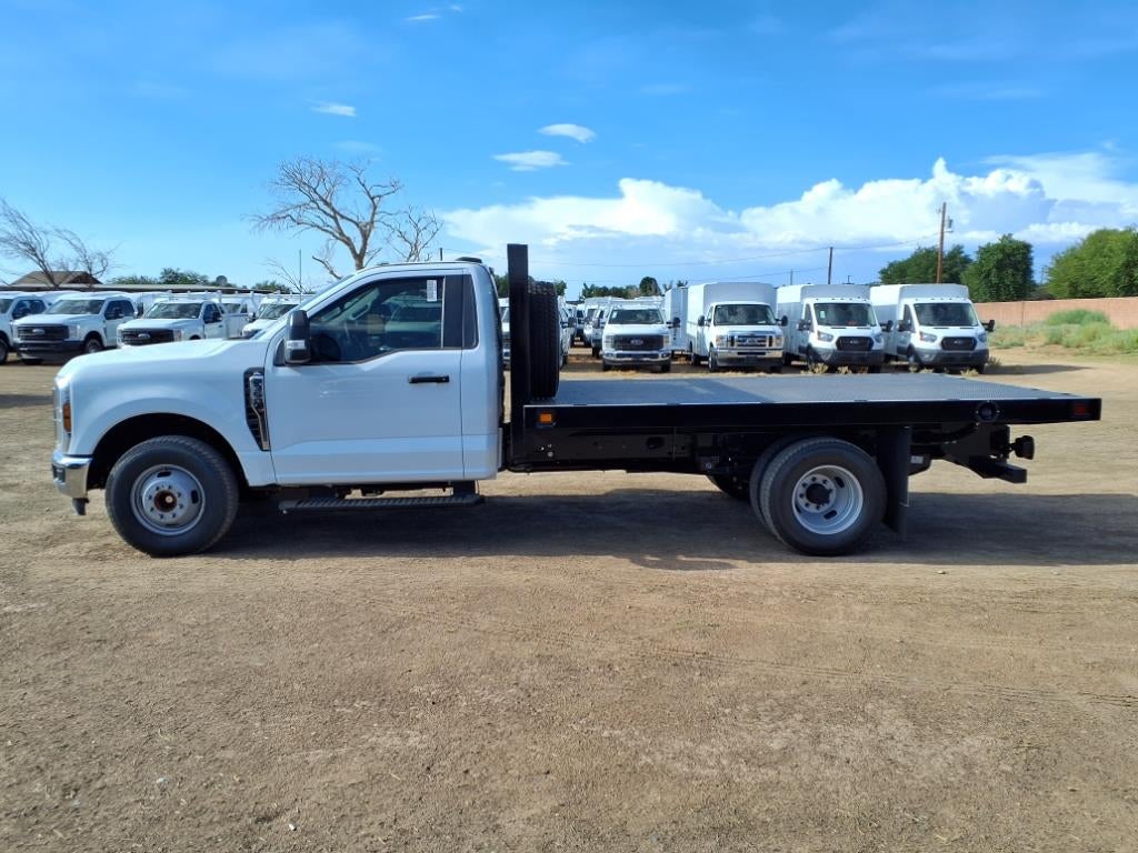 2025 Ford Chassis Cab F-350® XL
