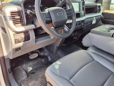 2025 Ford Chassis Cab F-350® XL