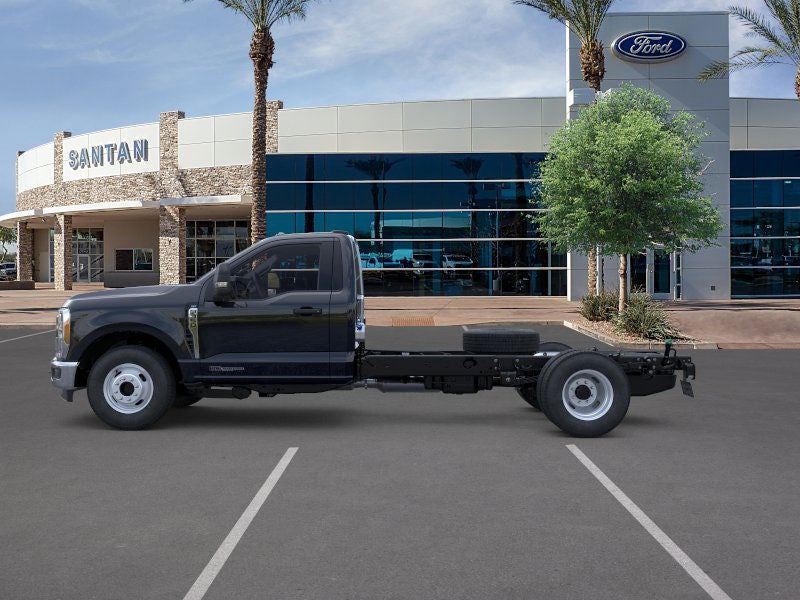 2026 Ford Chassis Cab F-350® XLT