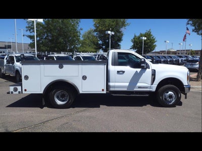 2024 Ford Chassis Cab F-350® XL