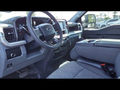 2024 Ford Chassis Cab F-550® XL