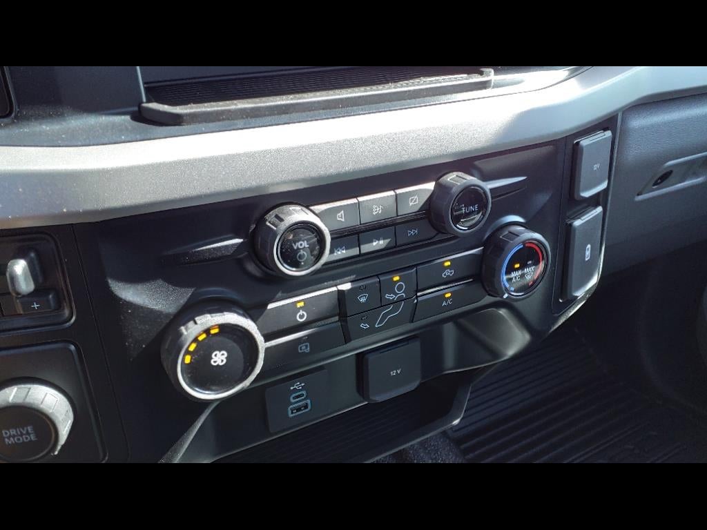 2024 Ford Chassis Cab F-550® XL