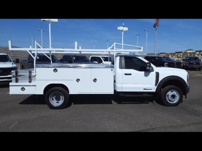 2024 Ford Chassis Cab F-550® XL