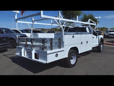 2024 Ford Chassis Cab F-550® XL