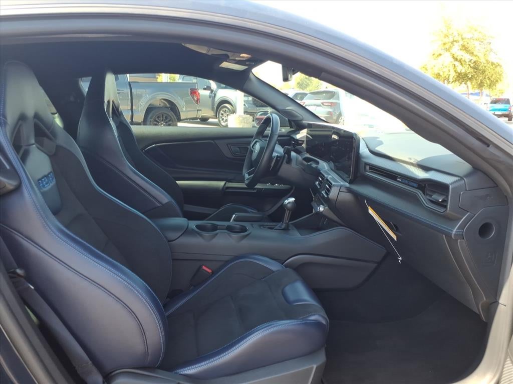 2025 Ford Mustang Dark Horse