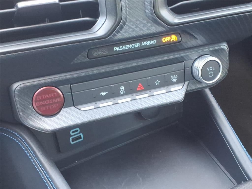 2025 Ford Mustang Dark Horse