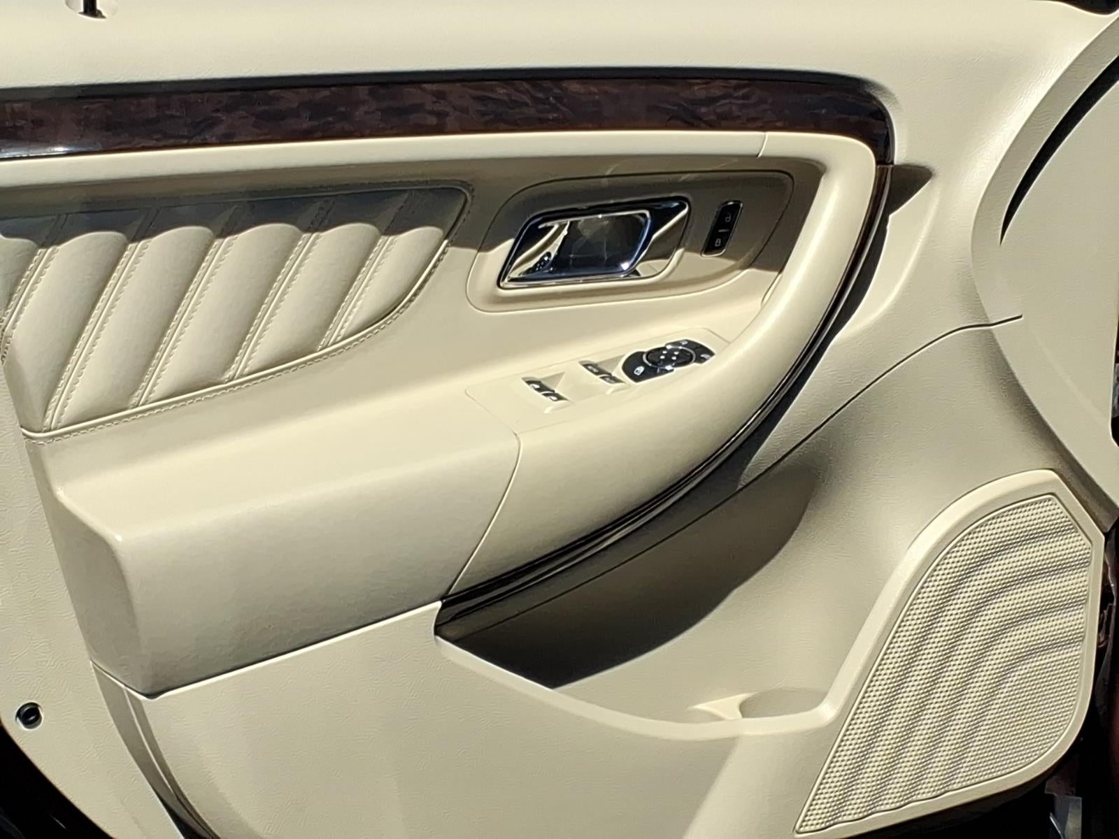 2016 Ford Taurus Limited