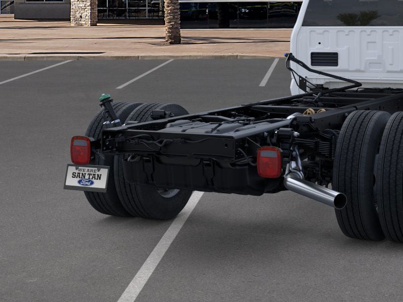 2025 Ford F-600 Super Duty XL