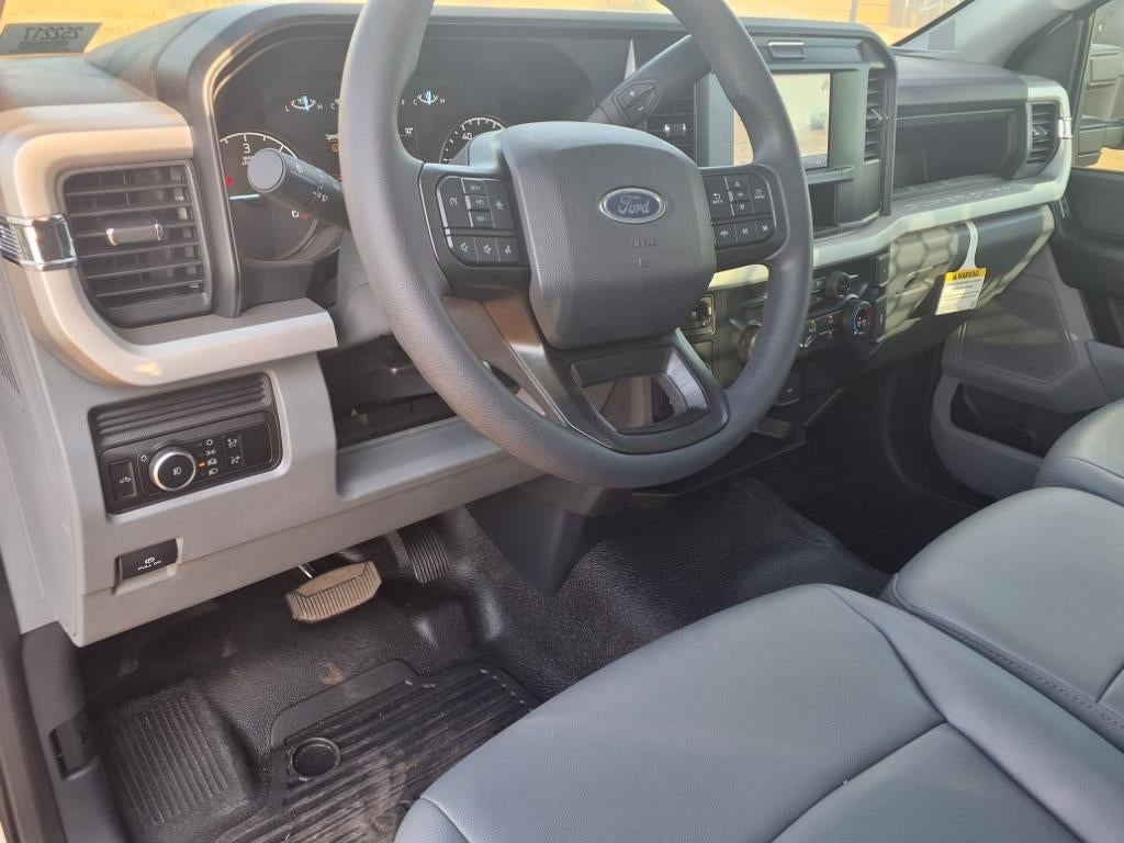 2025 Ford F-350 Super Duty XL