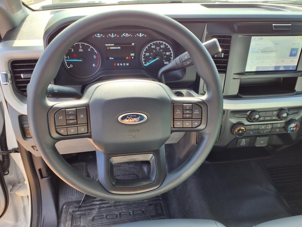 2025 Ford F-350 Super Duty XL