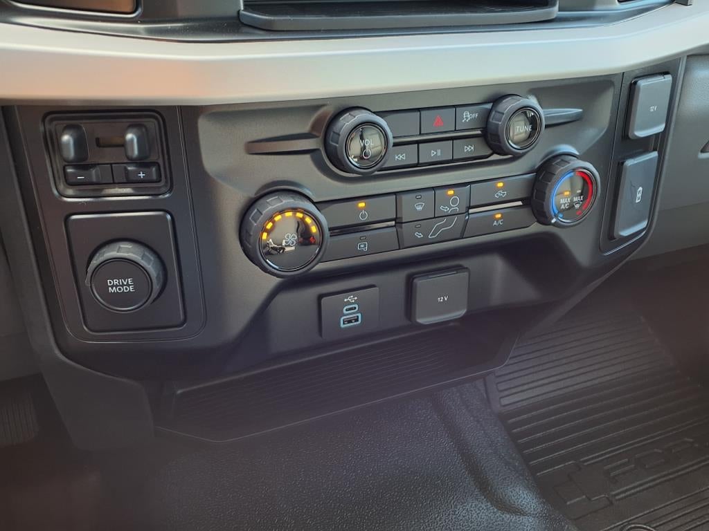 2025 Ford F-350 Super Duty XL