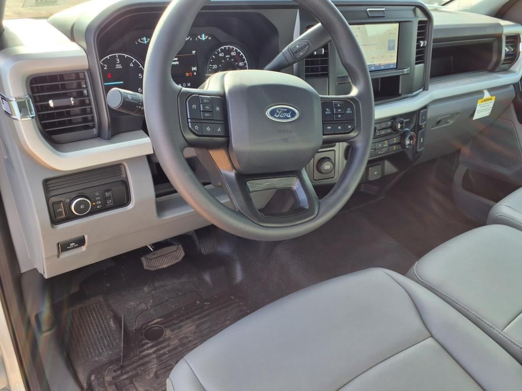 2025 Ford F-350 Super Duty XL