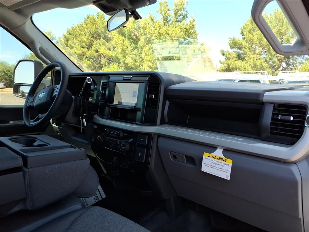 2025 Ford F-350 Super Duty XL