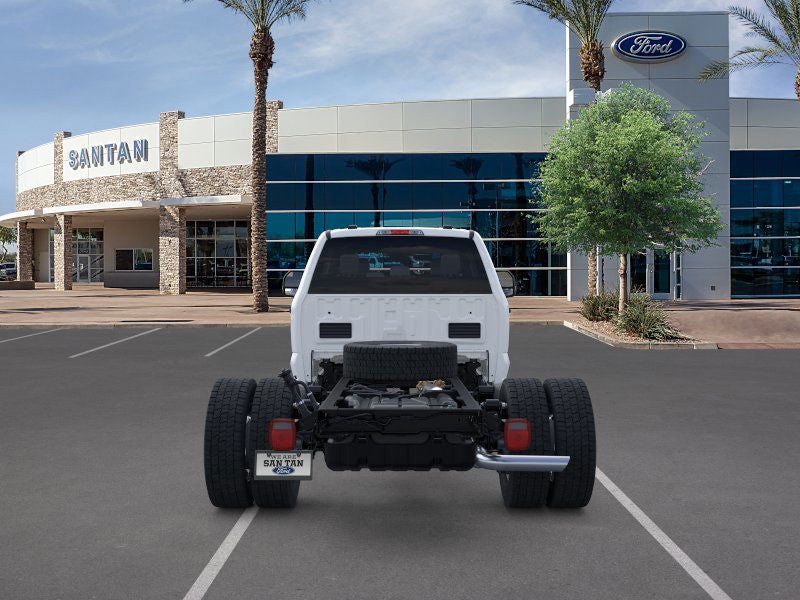 2025 Ford SUPER DUTY F-550 CREW CHAS CAB DRW/179