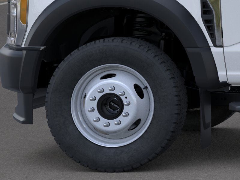 2025 Ford SUPER DUTY F-550 CREW CHAS CAB DRW/179