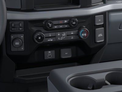 2026 Ford SUPER DUTY F-550 XL 4WD CREW CAB 203 WB 8