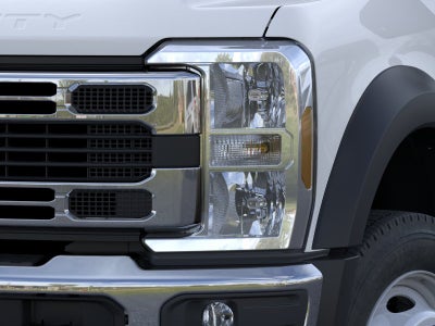 2026 Ford SUPER DUTY F-550 XL 4WD CREW CAB 203 WB 8