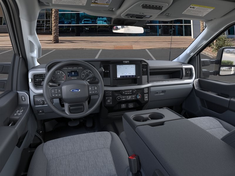 2026 Ford SUPER DUTY F-550 XL 4WD CREW CAB 203 WB 8