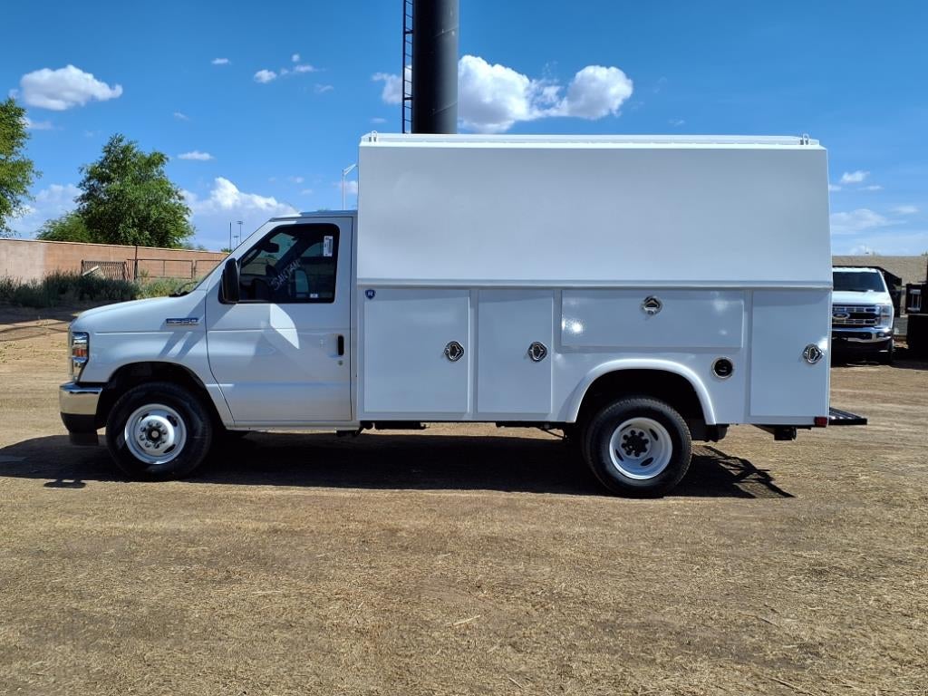 2026 Ford E-Series E-350 SD