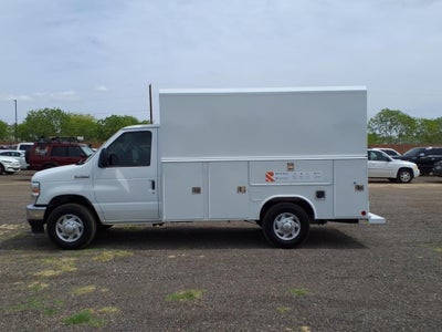 2025 Ford E-350 Super Duty XL Cutaway