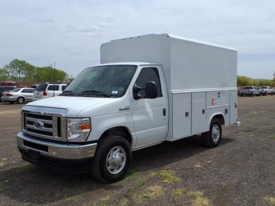 2025 Ford E-350 Super Duty XL Cutaway