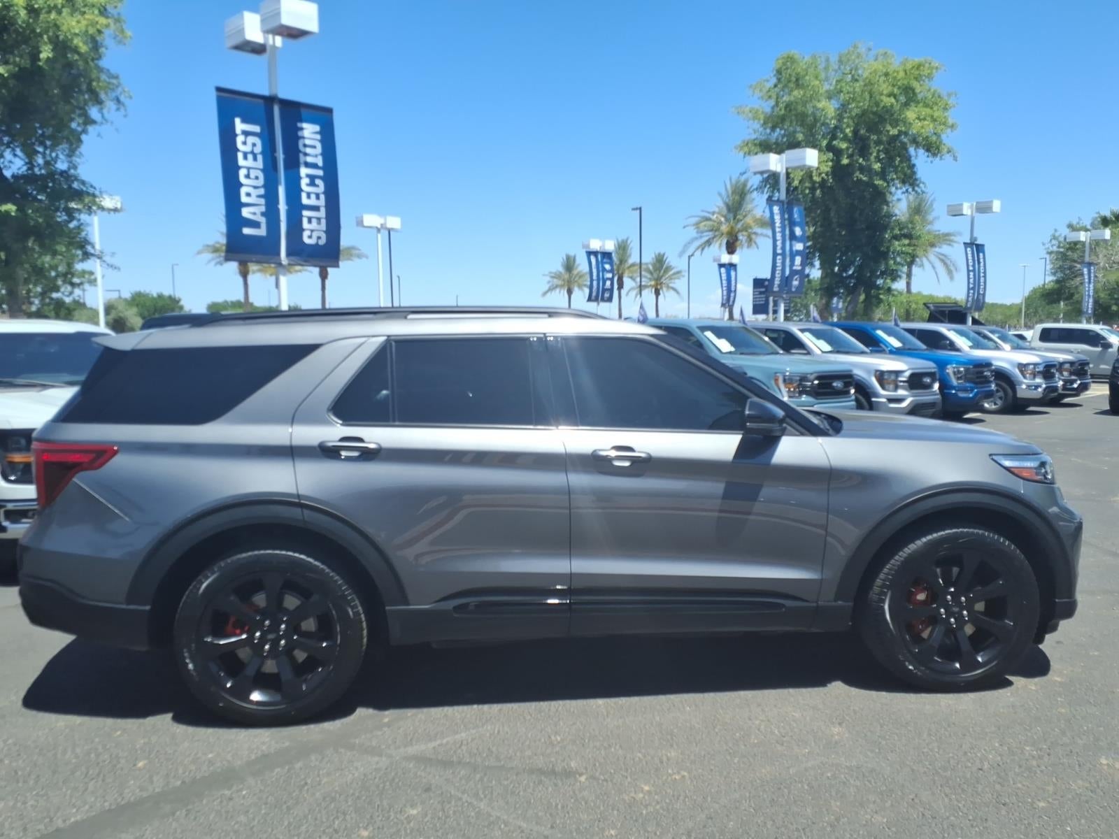 2023 Ford Explorer ST