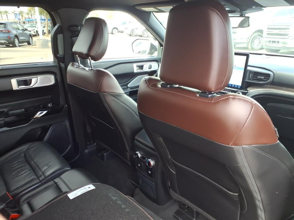 2023 Ford Explorer Hybrid Platinum