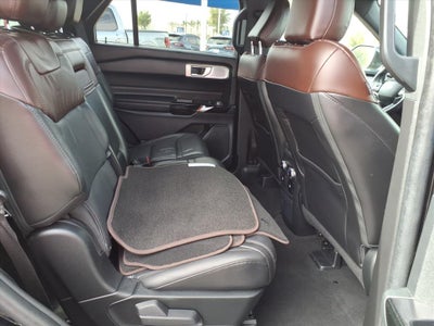 2023 Ford Explorer Hybrid Platinum