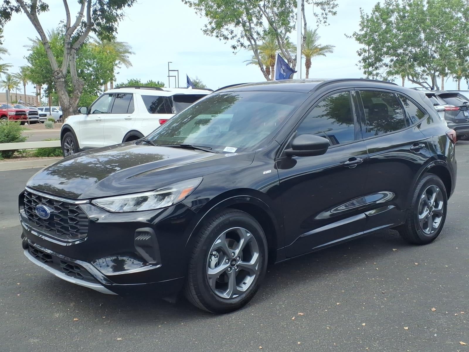 2023 Ford Escape Hybrid ST-Line