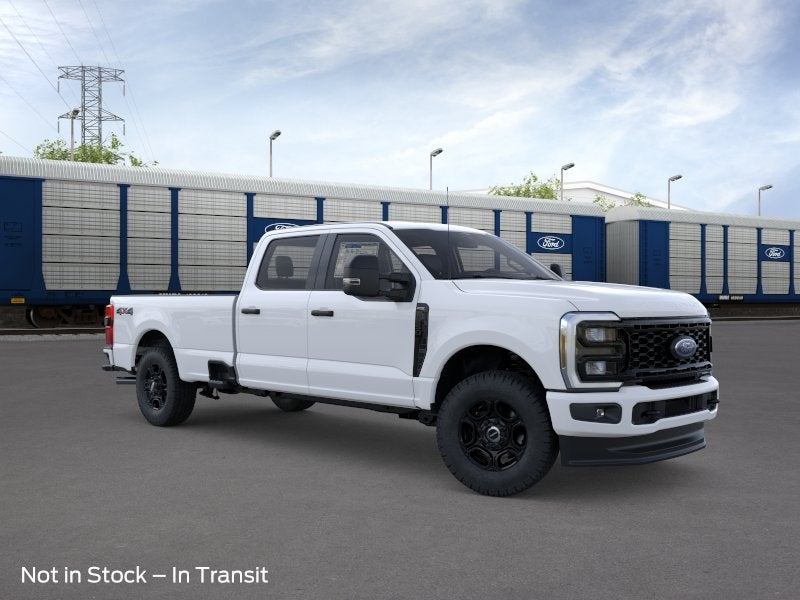 2026 Ford F-250 Super Duty LARIAT 4WD CREW CAB 8 BO