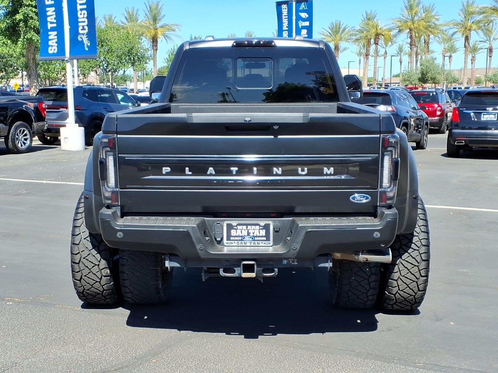 2022 Ford F-450 Super Duty Platinum DRW