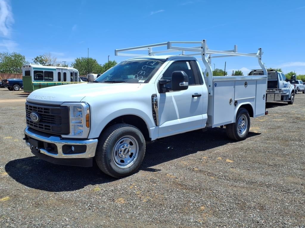 2025 Ford F-350 Super Duty XL
