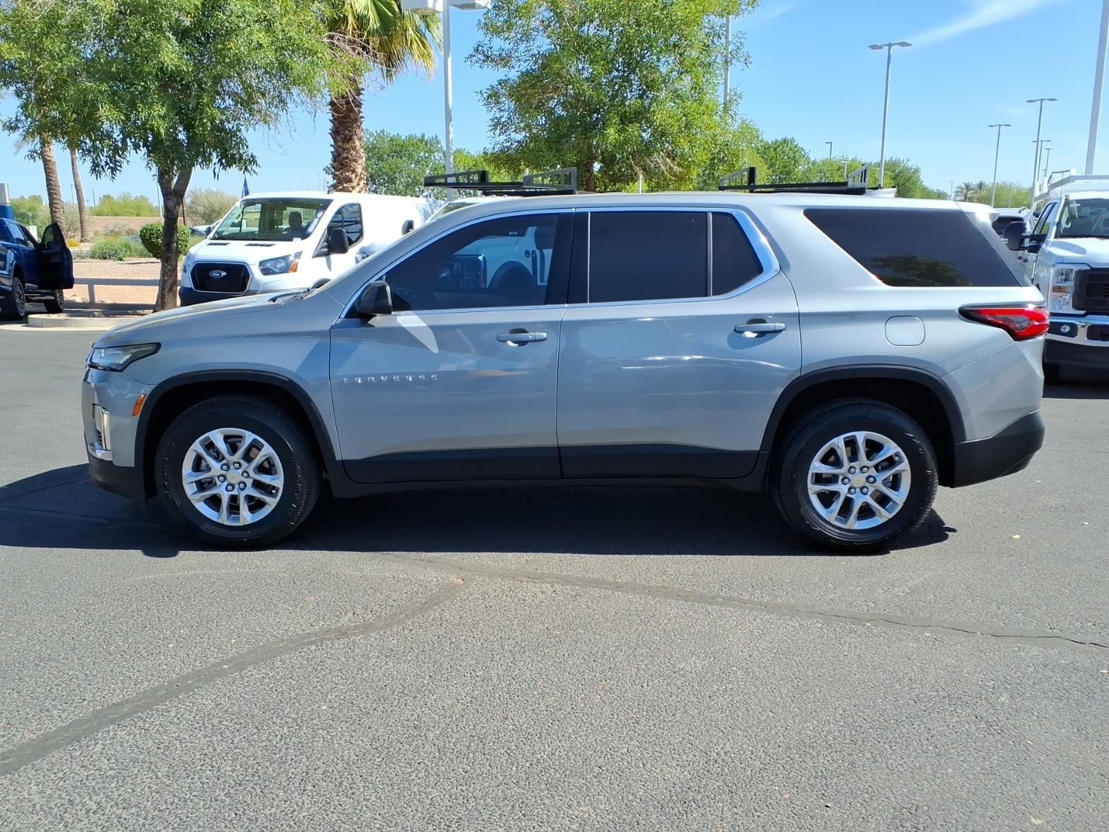 2023 Chevrolet Traverse LS
