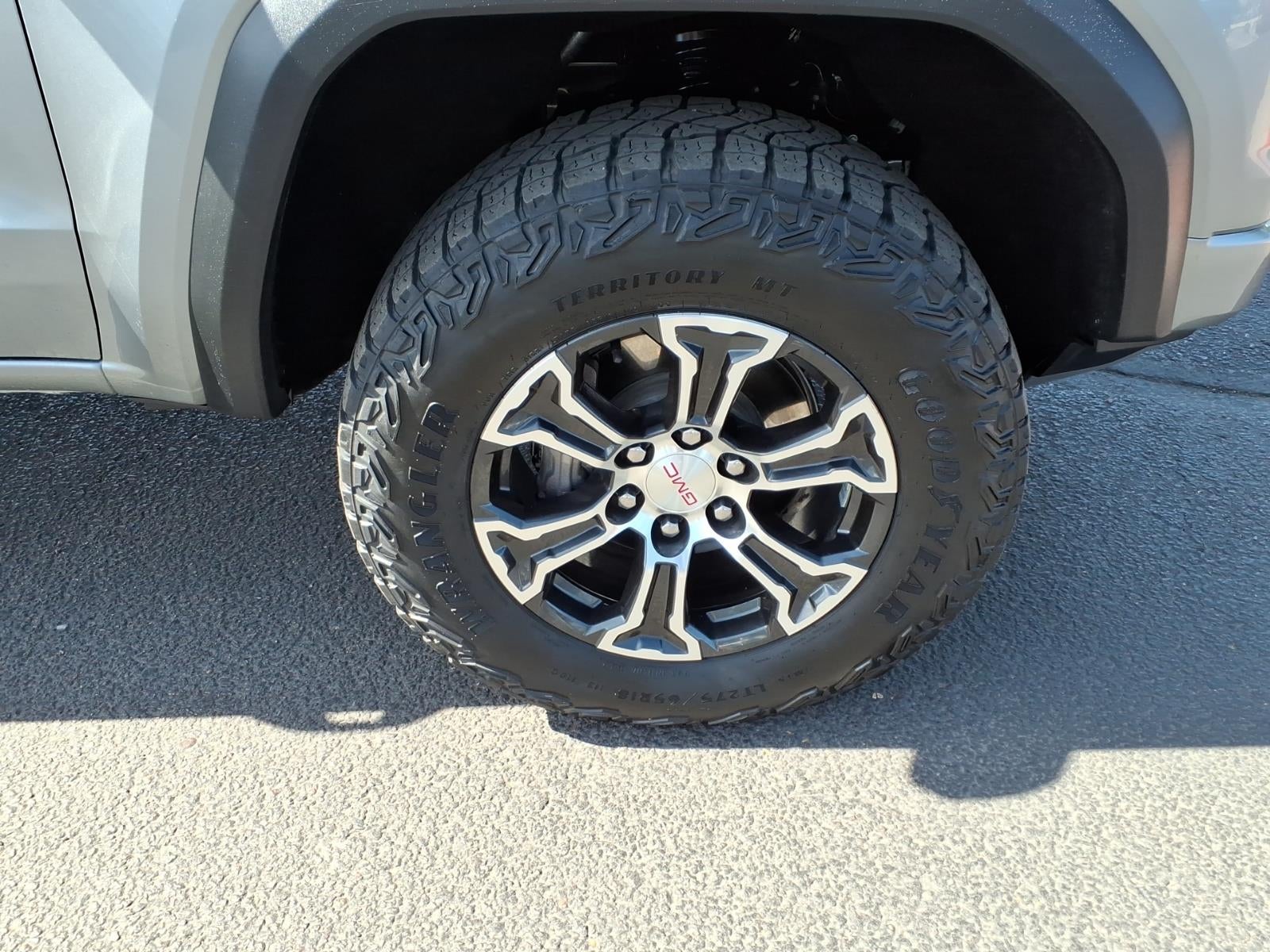 2024 GMC Canyon AT4