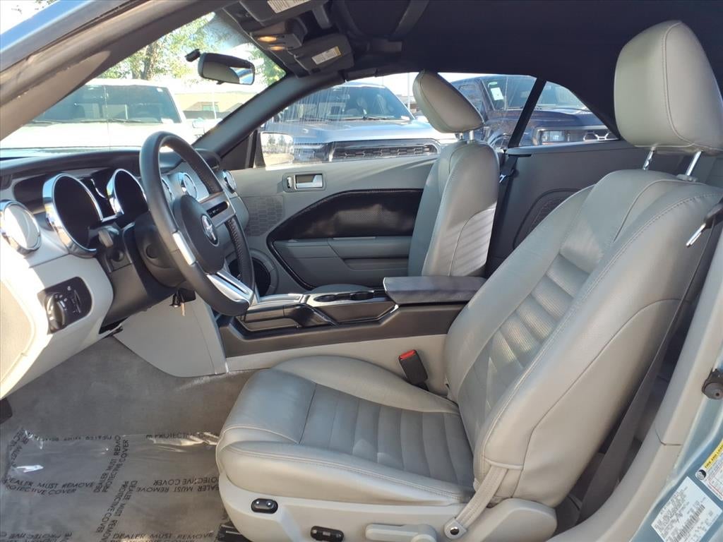 2006 Ford Mustang GT Deluxe