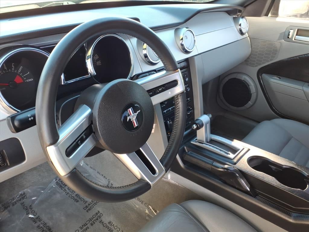 2006 Ford Mustang GT Deluxe