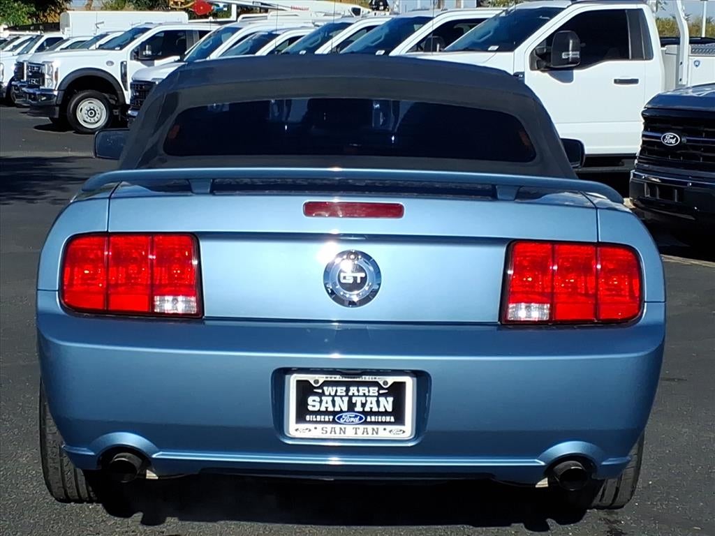 2006 Ford Mustang GT Deluxe