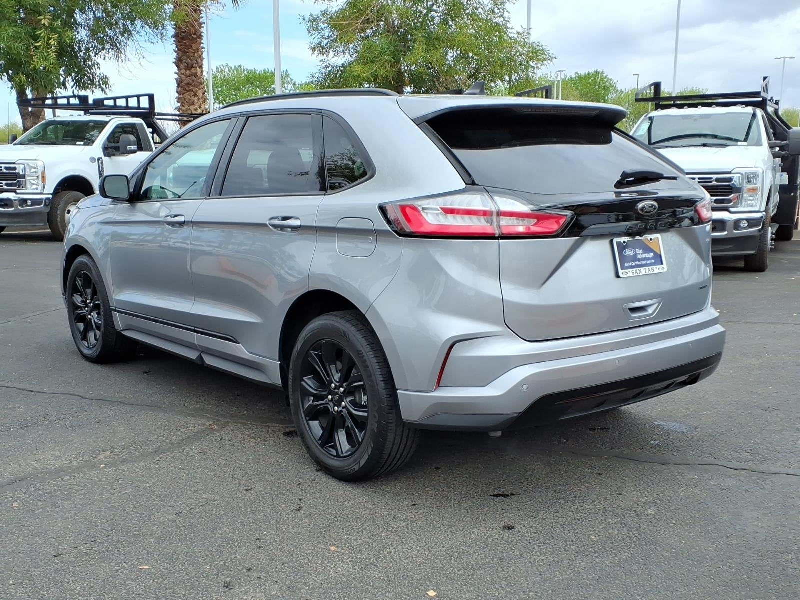 2022 Ford Edge SE