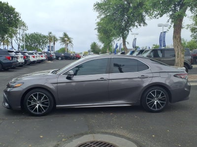 2022 Toyota Camry SE