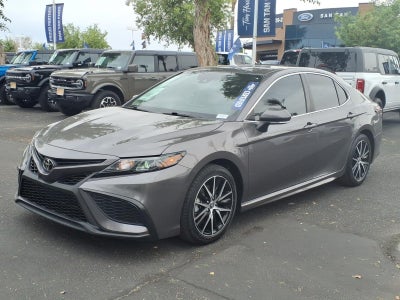 2022 Toyota Camry SE