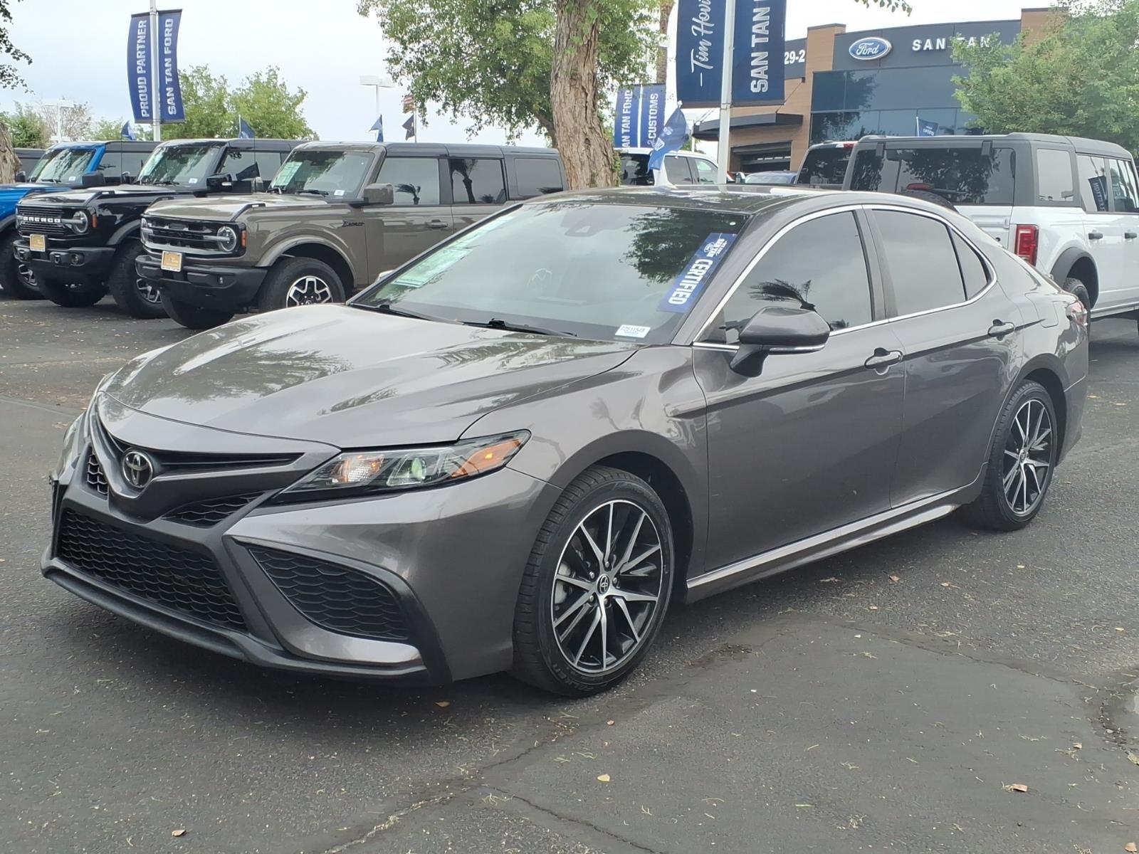 2022 Toyota Camry SE