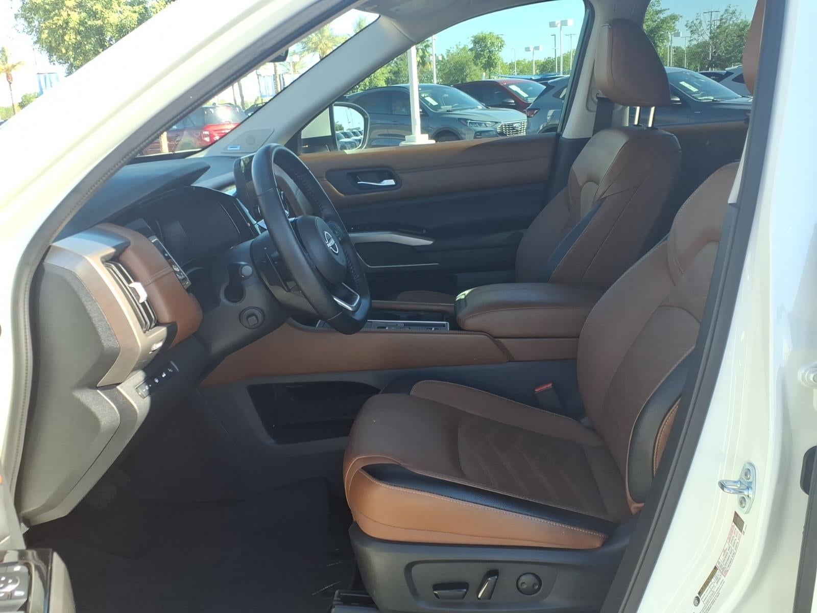 2024 Nissan Pathfinder Platinum