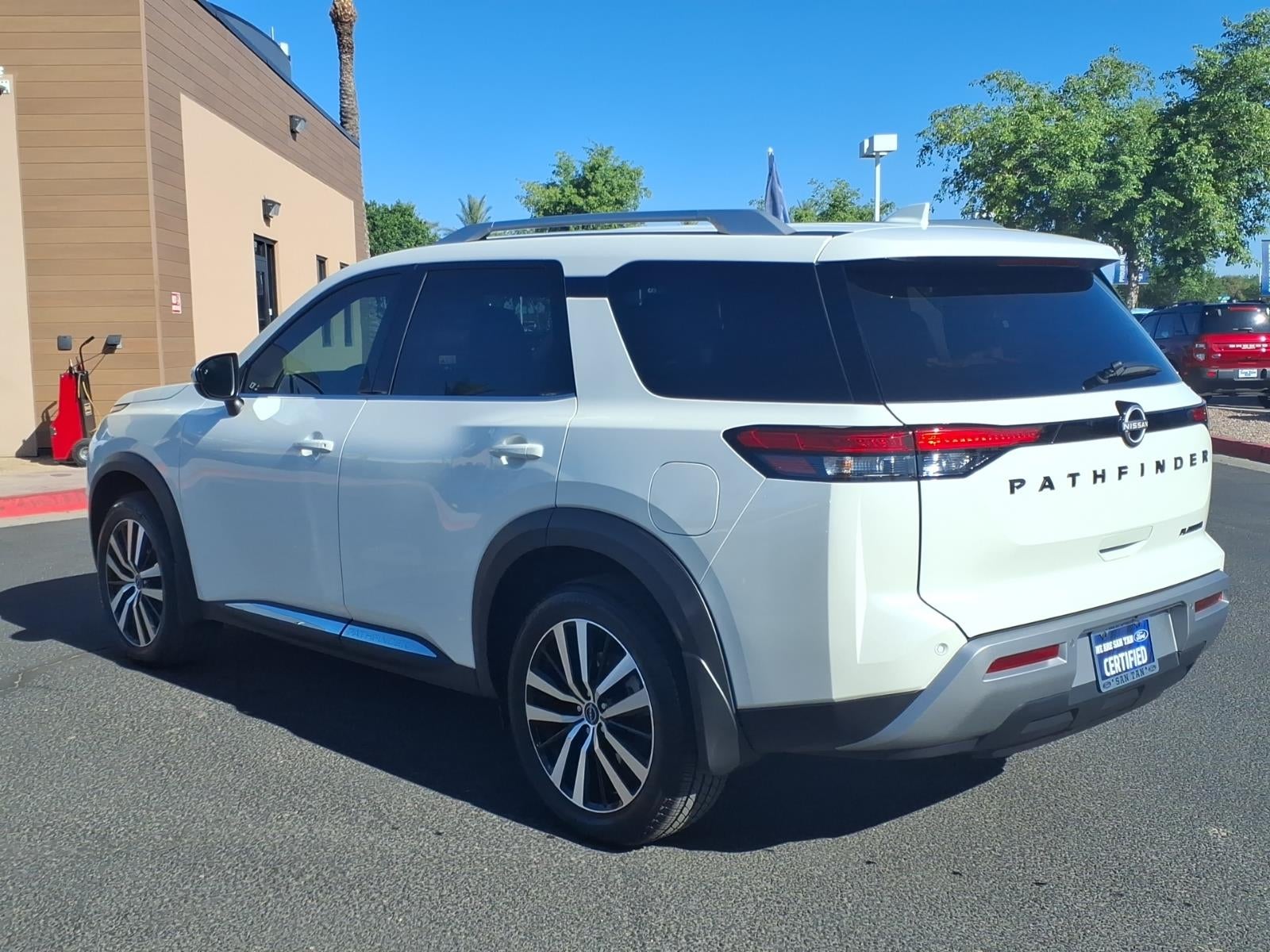 2024 Nissan Pathfinder Platinum