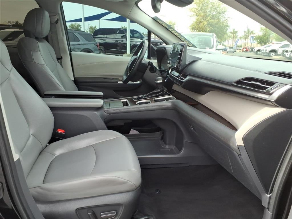 2022 Toyota Sienna XLE 7-Passenger