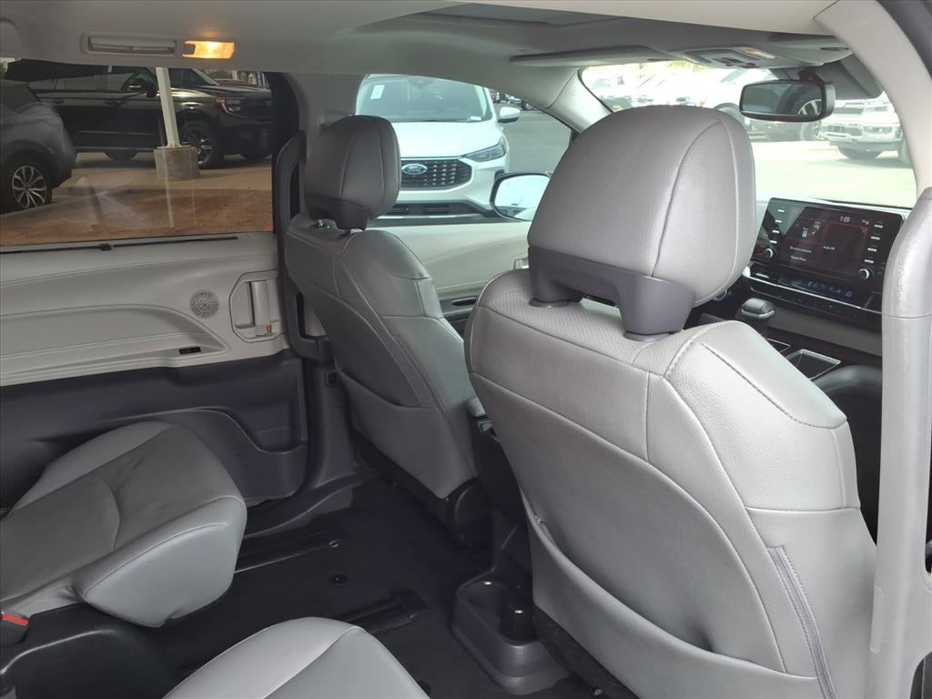 2022 Toyota Sienna XLE 7-Passenger